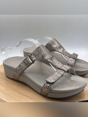 Vionic Pacific Ellie Slide Metallic Pewter Snake Hook Loop Sandals Womens 8